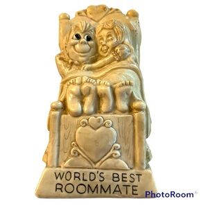Russ Berrie Statue Worlds Best Roomate Vtg 1971